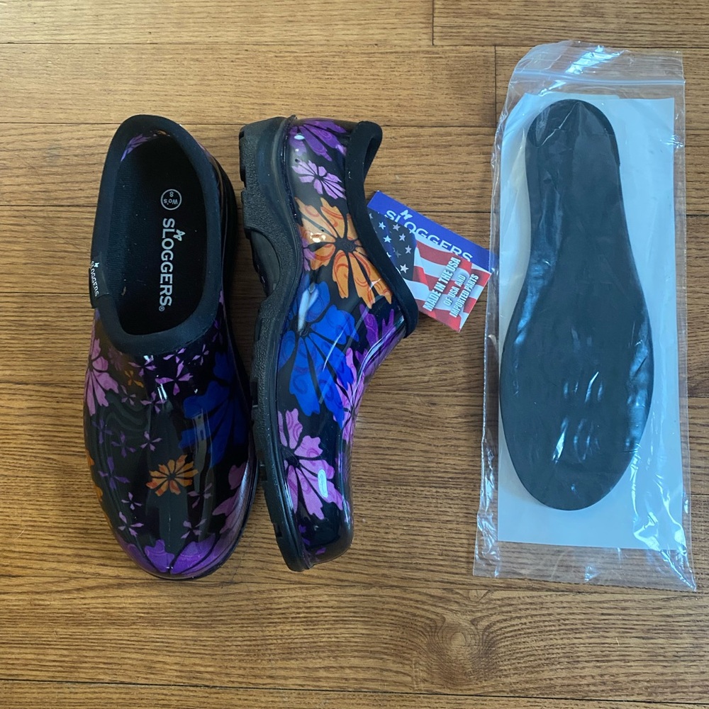 Sloggers Women’s 8 Black and Purple Floral Waterproof Clogs